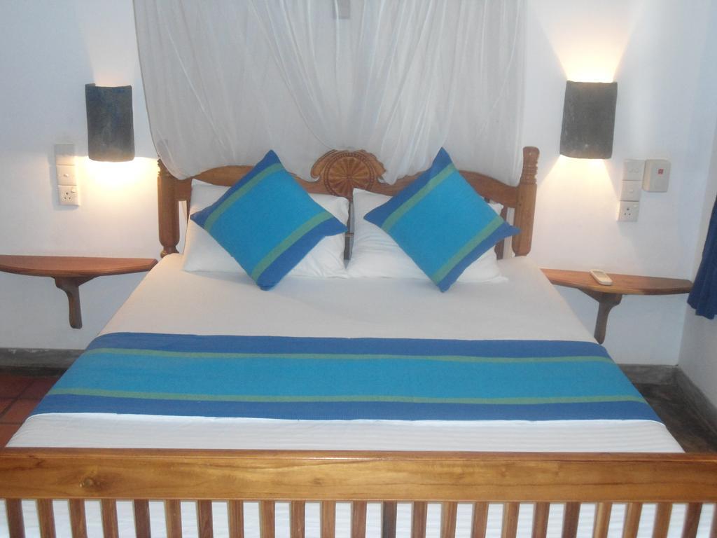 Little Paradise Tourist Guest House And Holiday Home Anuradhapura Quarto foto